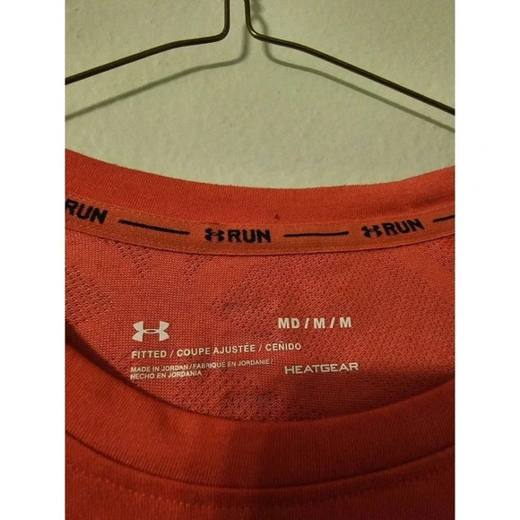 UNDER ARMOUR RUNNING SHIRT MEN SIZE MEDIUM LONG SLEEVE MELON  COLORED - Picture 8 of 8
